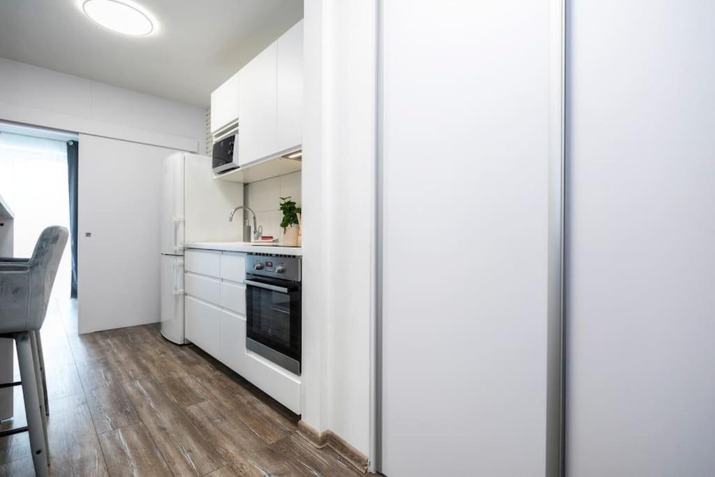 Alure Residences 1 & 24H Self Check-In, Free Parking In Front Of The Apartment Building, New Building, Terrace, Cafe With Breakfast In The Apartment Building, Next To The Aqua Park Μπάνσκα Μπίστριτσα Εξωτερικό φωτογραφία