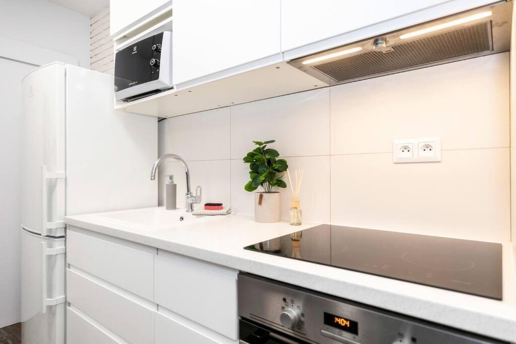 Alure Residences 1 & 24H Self Check-In, Free Parking In Front Of The Apartment Building, New Building, Terrace, Cafe With Breakfast In The Apartment Building, Next To The Aqua Park Μπάνσκα Μπίστριτσα Εξωτερικό φωτογραφία